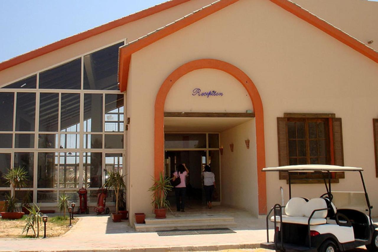 Palermo Chalet In Marina Wadi Degla Ain Sokhna With 250 Sqm Private Garden & Near To The Beach Ain Sukhna Exterior photo