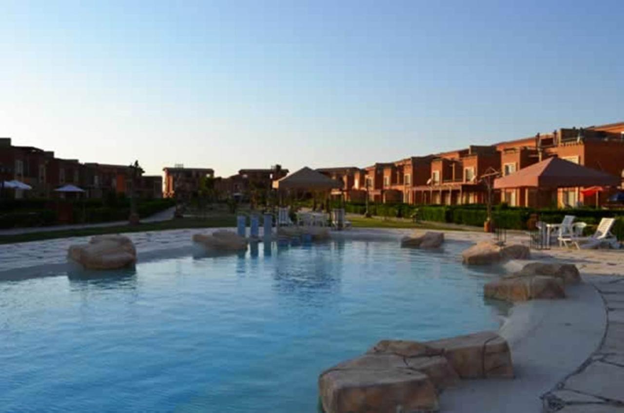 Palermo Chalet In Marina Wadi Degla Ain Sokhna With 250 Sqm Private Garden & Near To The Beach Ain Sukhna Exterior photo